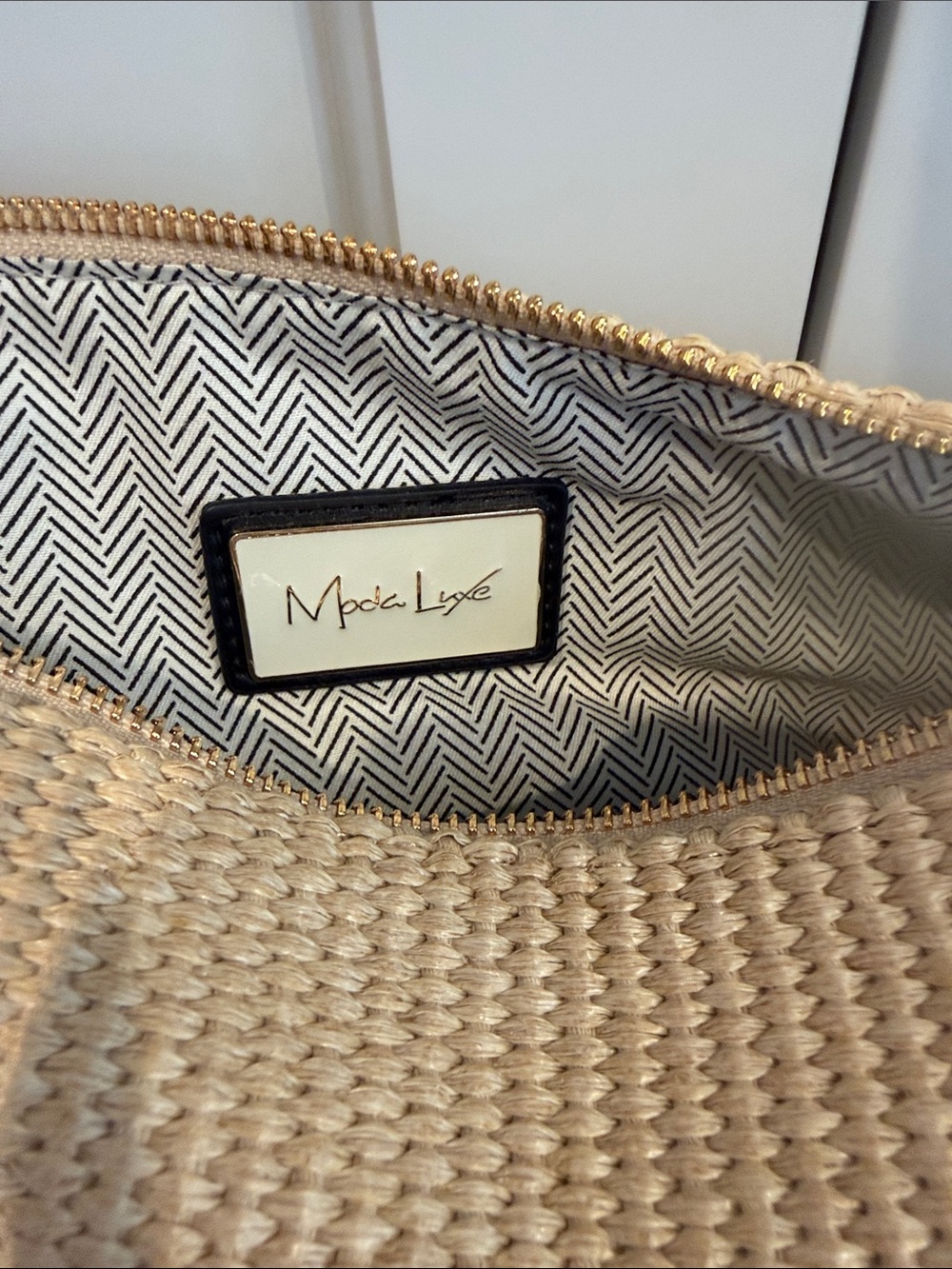 Moda Luxe Beige Straw Cylinder bag with Black Strap - Picture 3 of 3